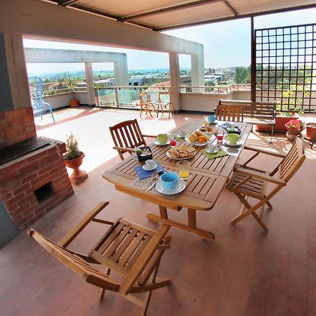 La Terrazza Bed & Breakfast เอมโปลี ภายนอก รูปภาพ